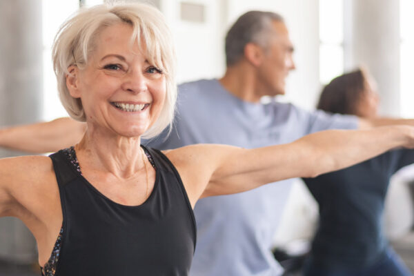 gimnastyka dla seniorów na siłowni energym w Krakowie