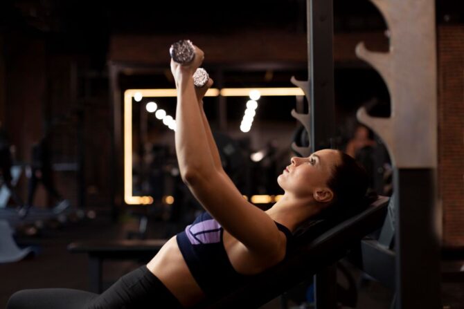 Jak Twoje mięśnie pracują podczas treningu? – ruch ekscentryczny, ruch koncentryczny, ruch izometryczny