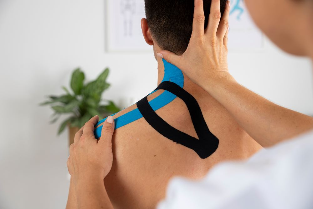 Kinesiotaping na siłowni Energym w Krakowie